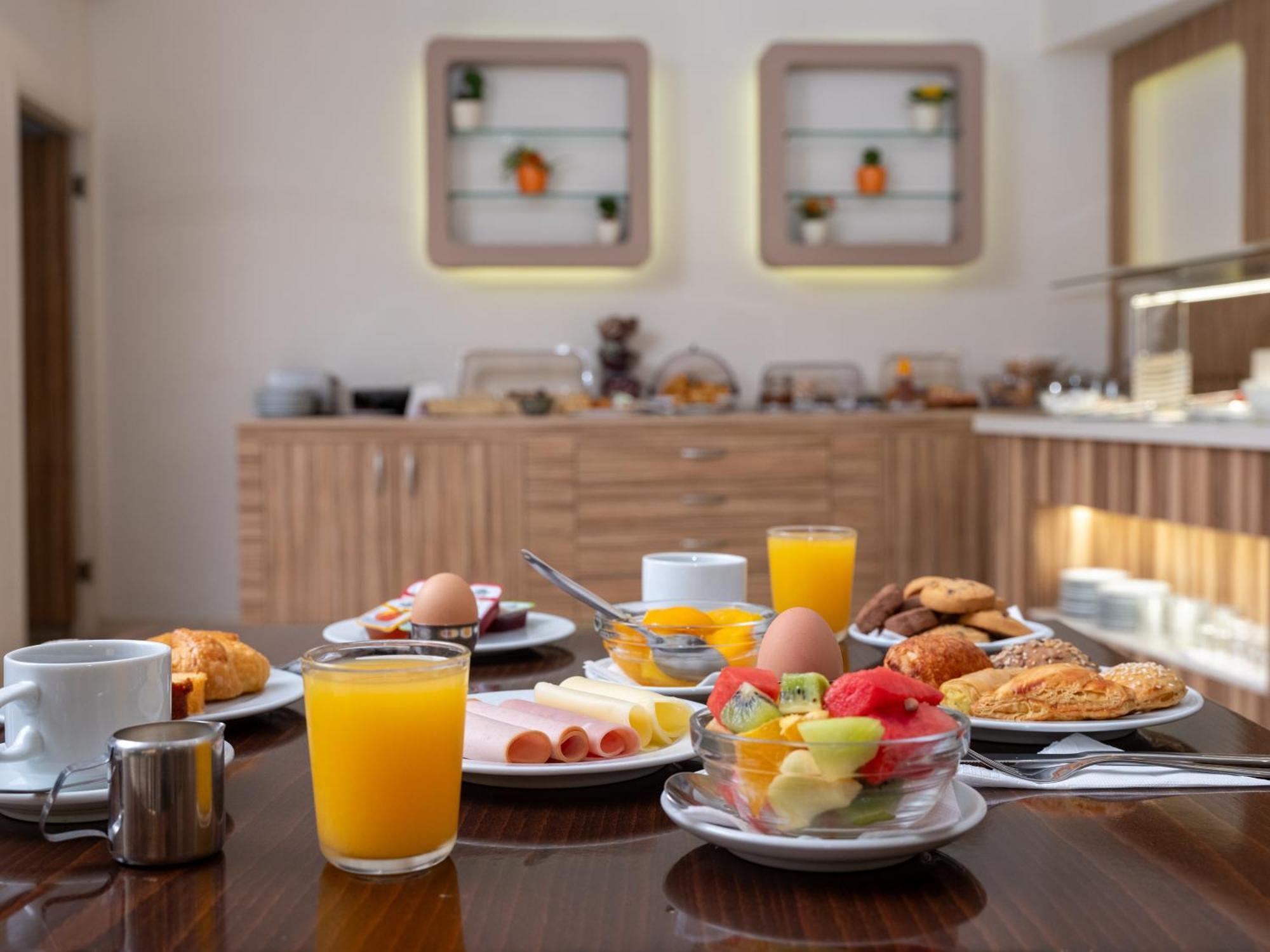 Athinaiko Hotel 이라클리온 외부 사진